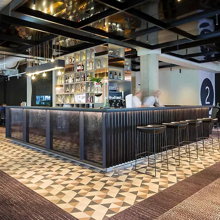 Ξενοδοχείο Novotel Centrum 4*