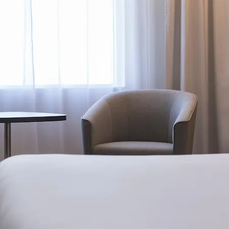 노보텔 센트럼 4*