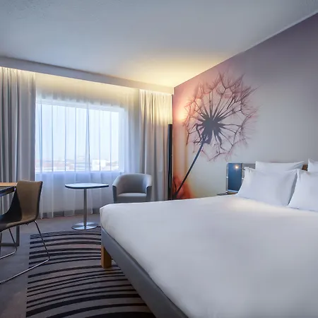 Отель Novotel Centrum