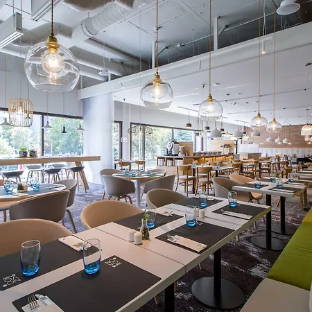 노보텔 센트럼 4* 브로츠와프