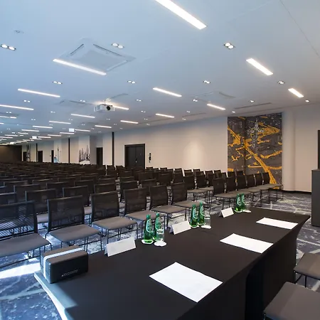 노보텔 센트럼 4* 브로츠와프