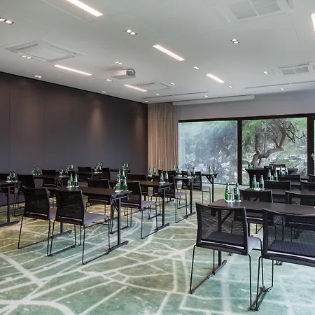 Novotel Centrum Hotel 4*