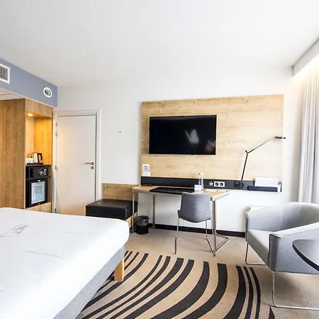 Отель Novotel Centrum Вроцлав