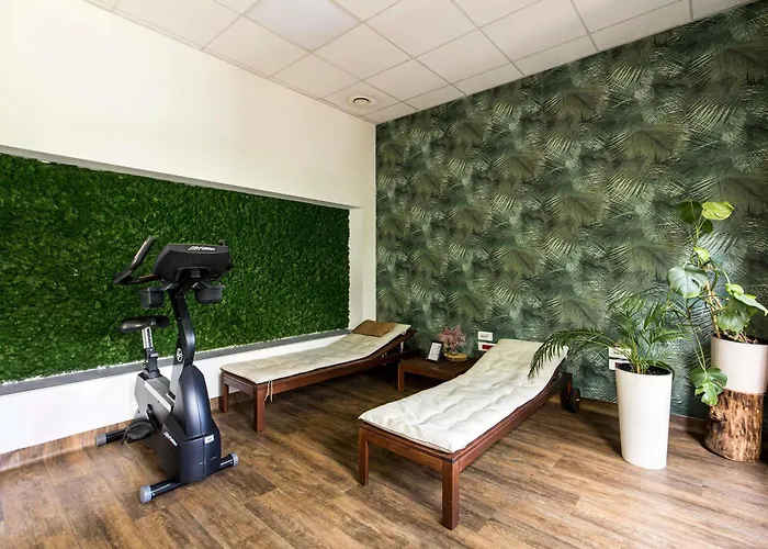 Novotel Centrum Готель